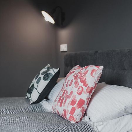 Kostjukowski Apartments Mudroho 12 V Lviv Buitenkant foto
