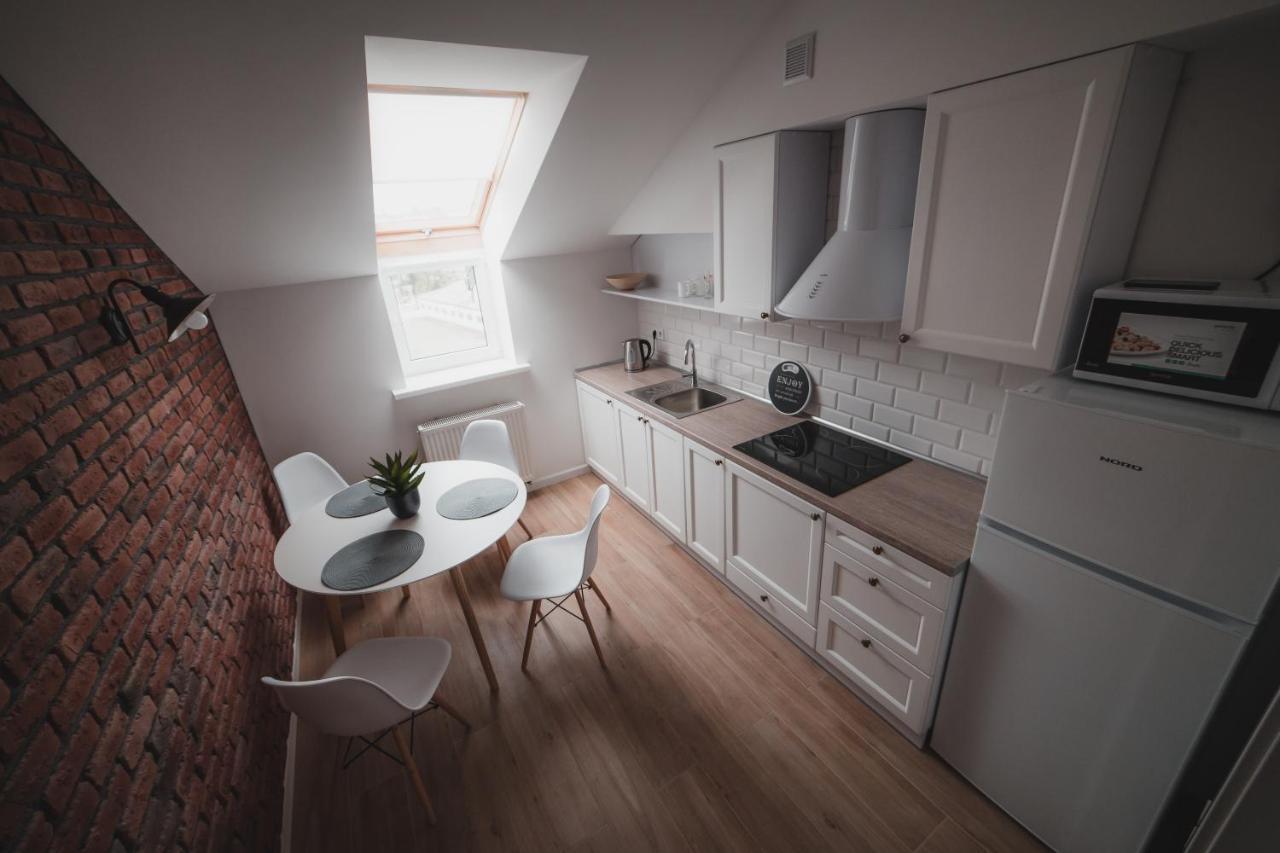Kostjukowski Apartments Mudroho 12 V Lviv Buitenkant foto